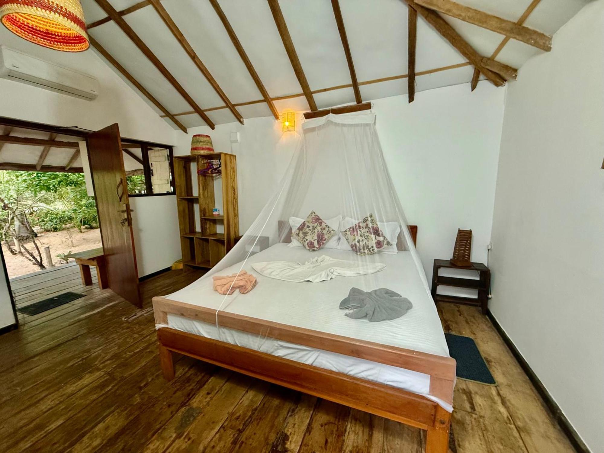 Valampuri Kite Resort Kalpitiya Exterior photo
